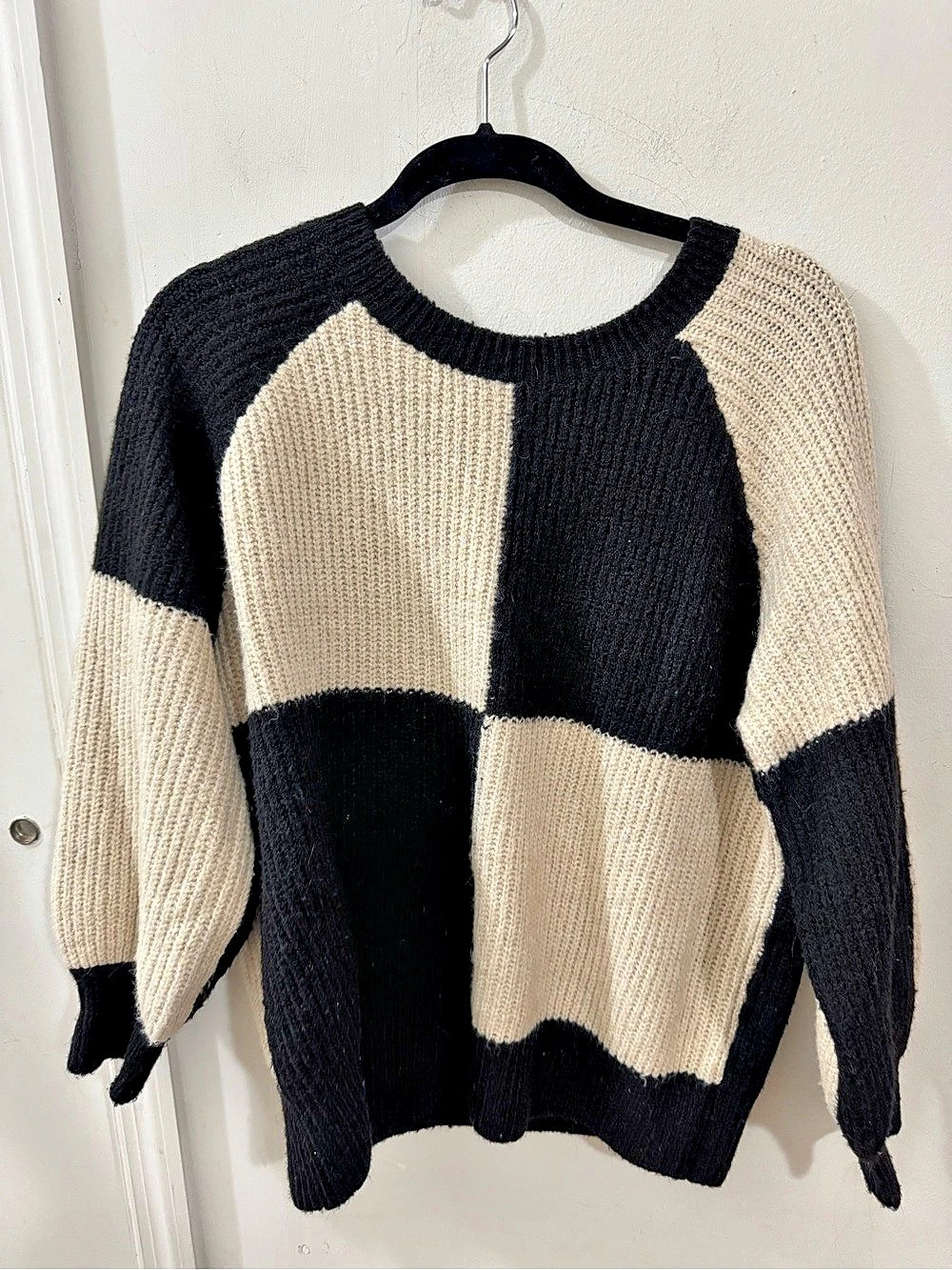 ee:some Color Block Sweater in Black & Cream Size Small